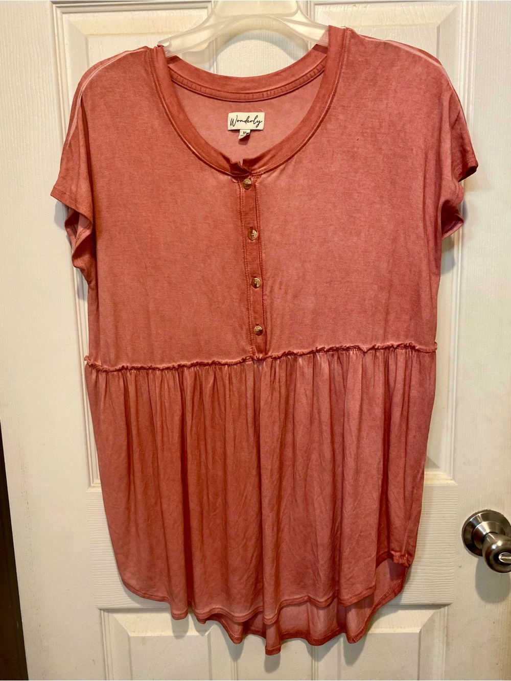 Comfy flowing Wonderly rose gold pink top